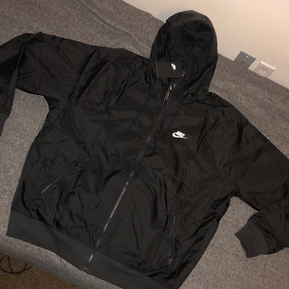 Black Nike Windbreaker